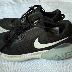 Nike Joyride Black Athletic Shoes size 9.5 (fit an 8.5 or 9)
